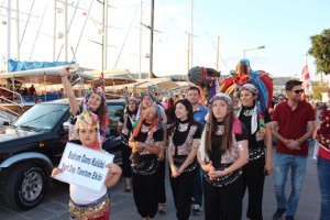 Bodrum-dans festivali-korteji