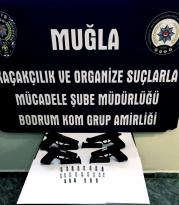 BODRUM’DA SİLAHLI 2 GRUP GÖZALTINDA