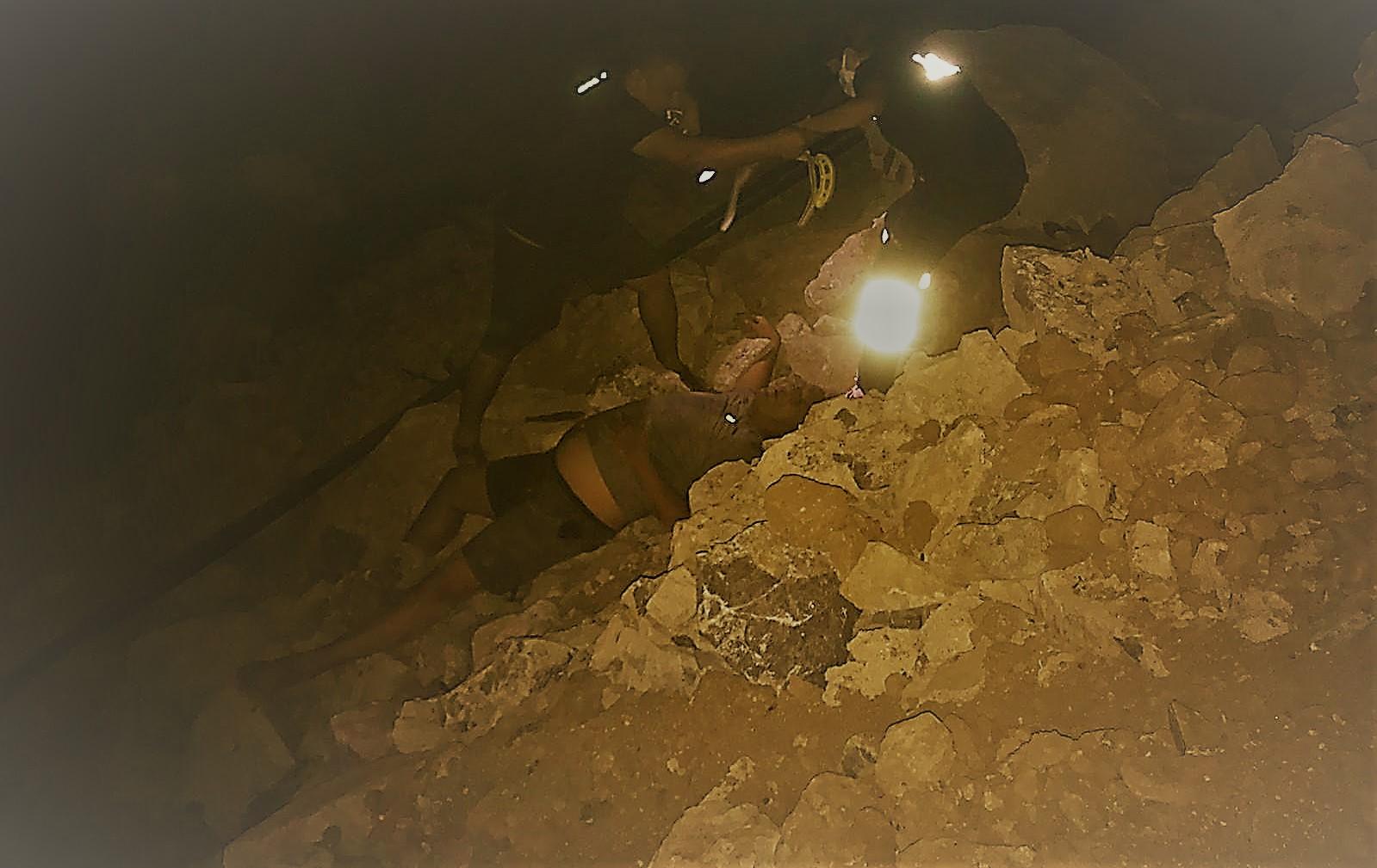 20 Metre Aşağıya Düştü