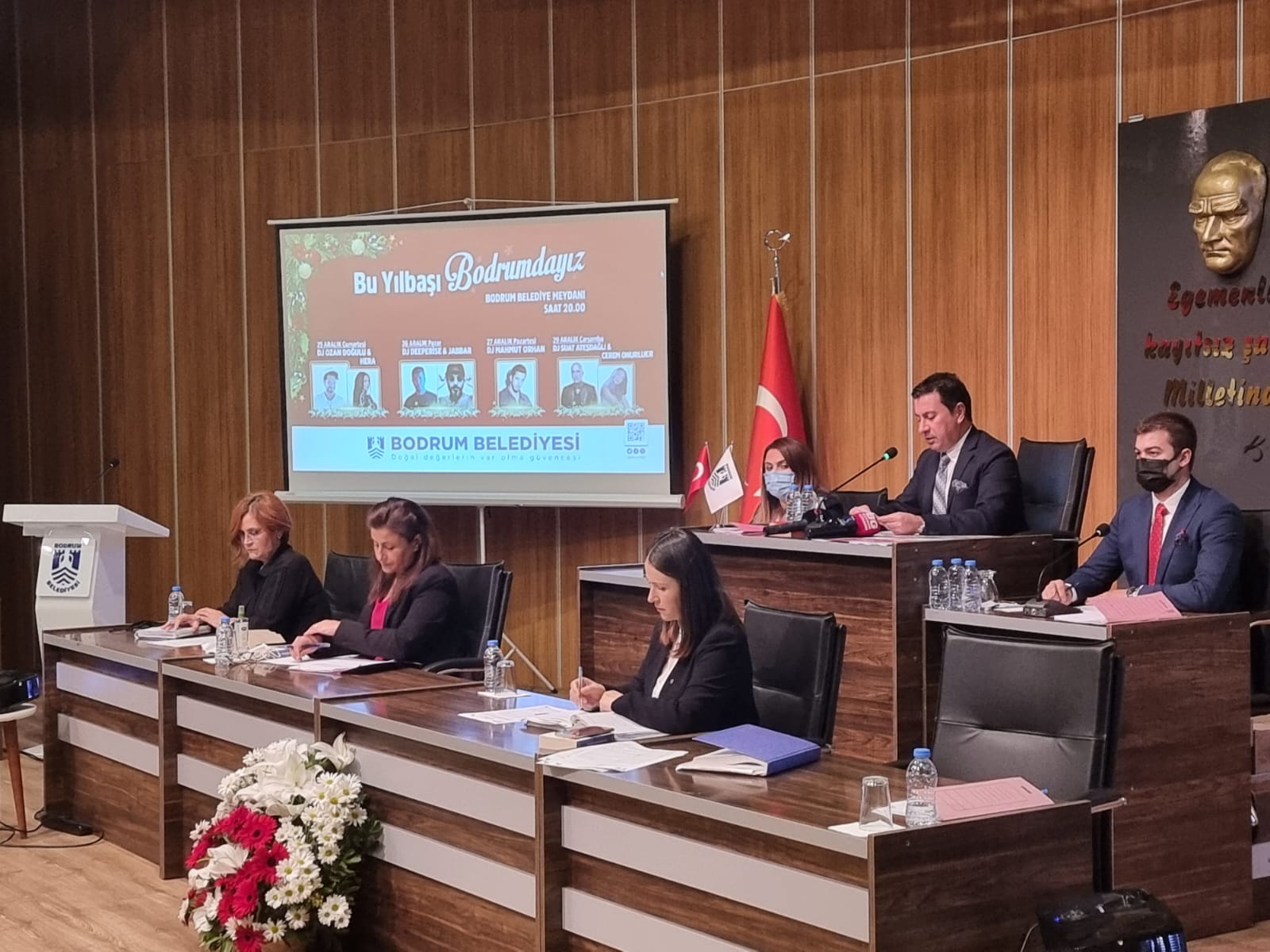 Bodrum Belediyesi'nden Yılbaşı Partisi