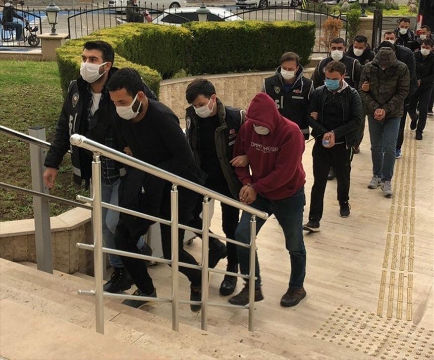 FETÖ üyelerini yurt dışına kaçırmaya çalışan 6 şüpheli tutuklandı