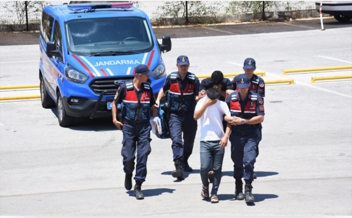 Firari Hükümlü Yol Kontrolünde Yakalandı
