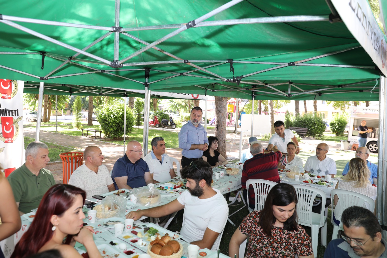 Basın Parkı'nda Bir Araya Geldiler