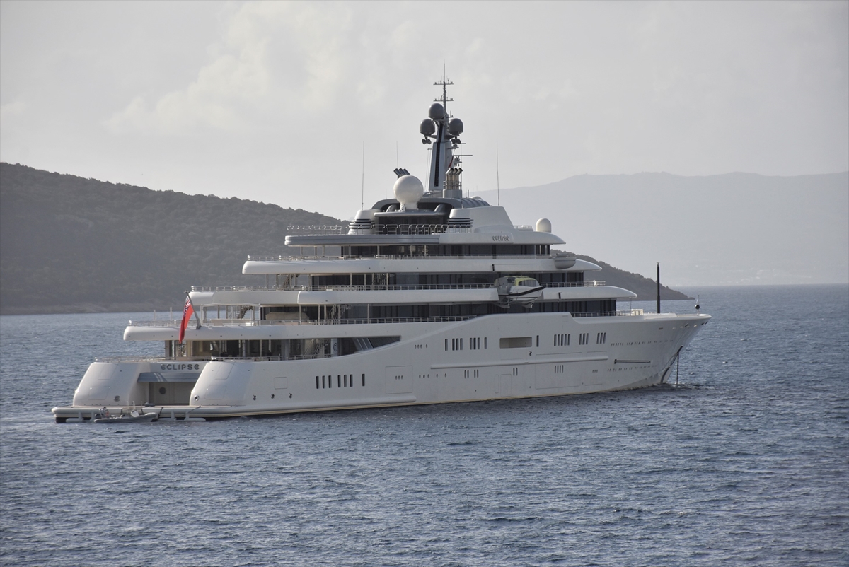Yeniden Bodrum Açıklarında