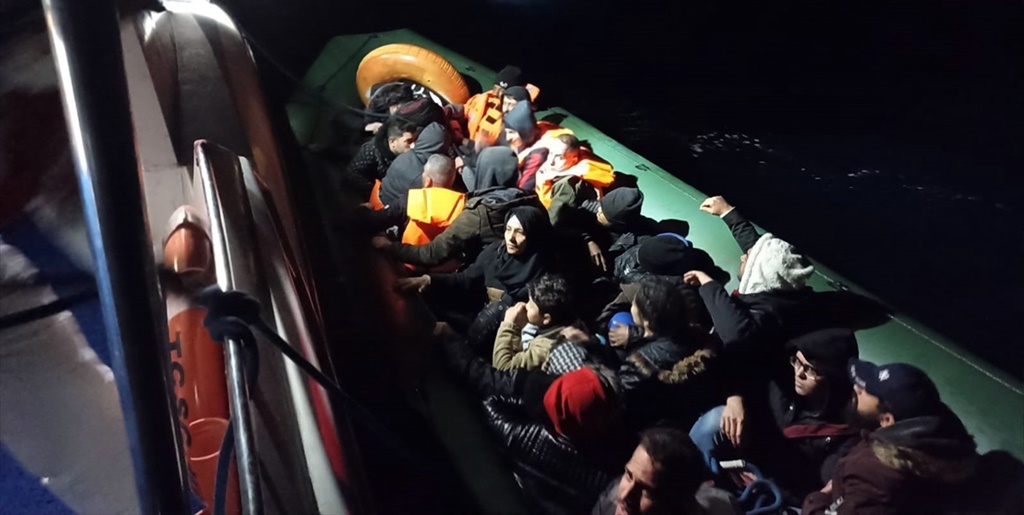 Valilikten Düzensiz Göç ile Mücadele