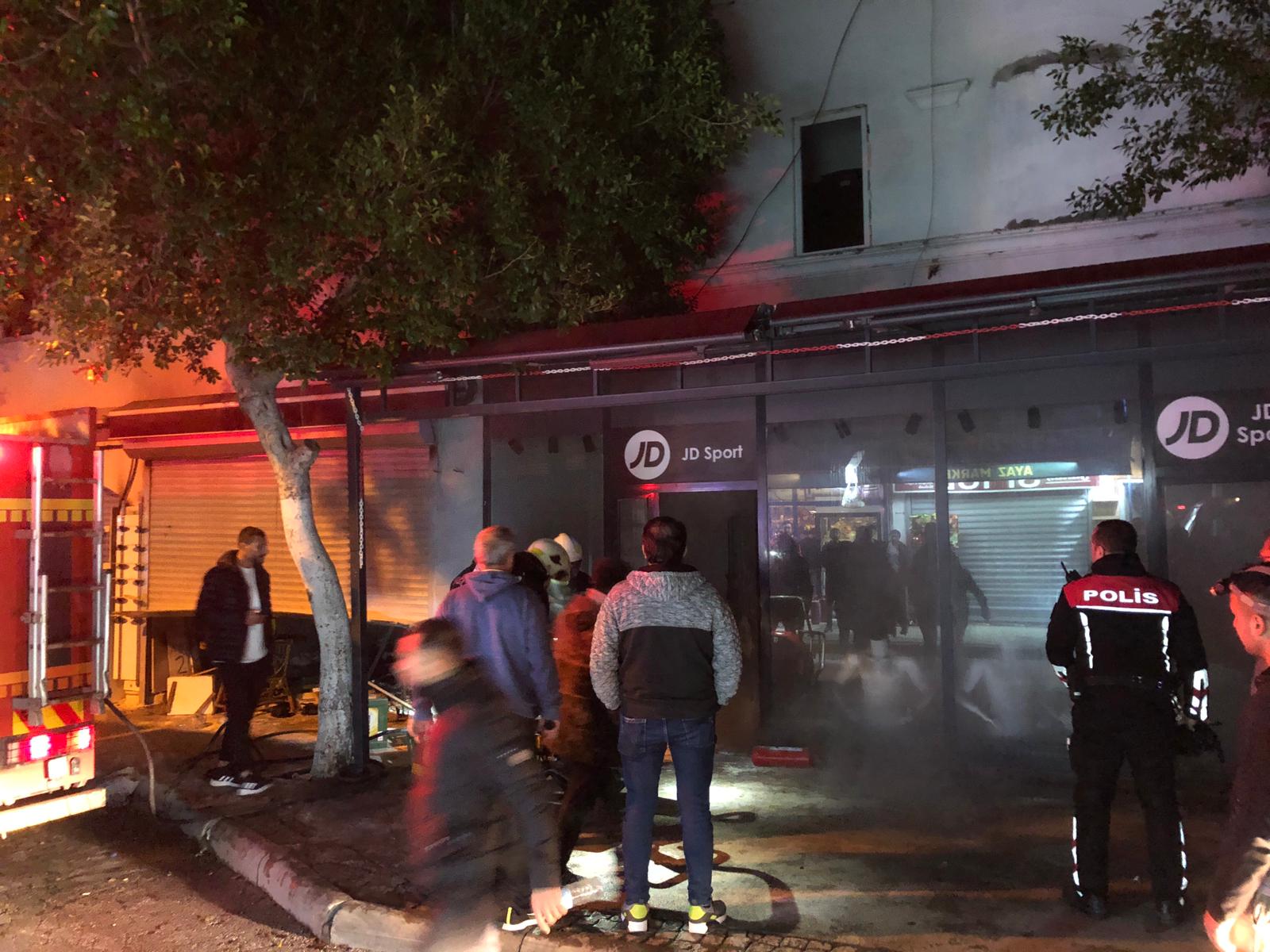 Ayakkabıcı Küle Döndü