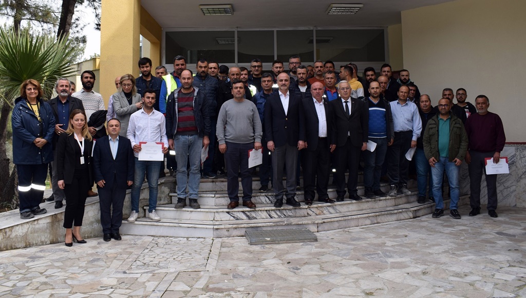 11 Kişiyi Enkazdan Çıkardılar