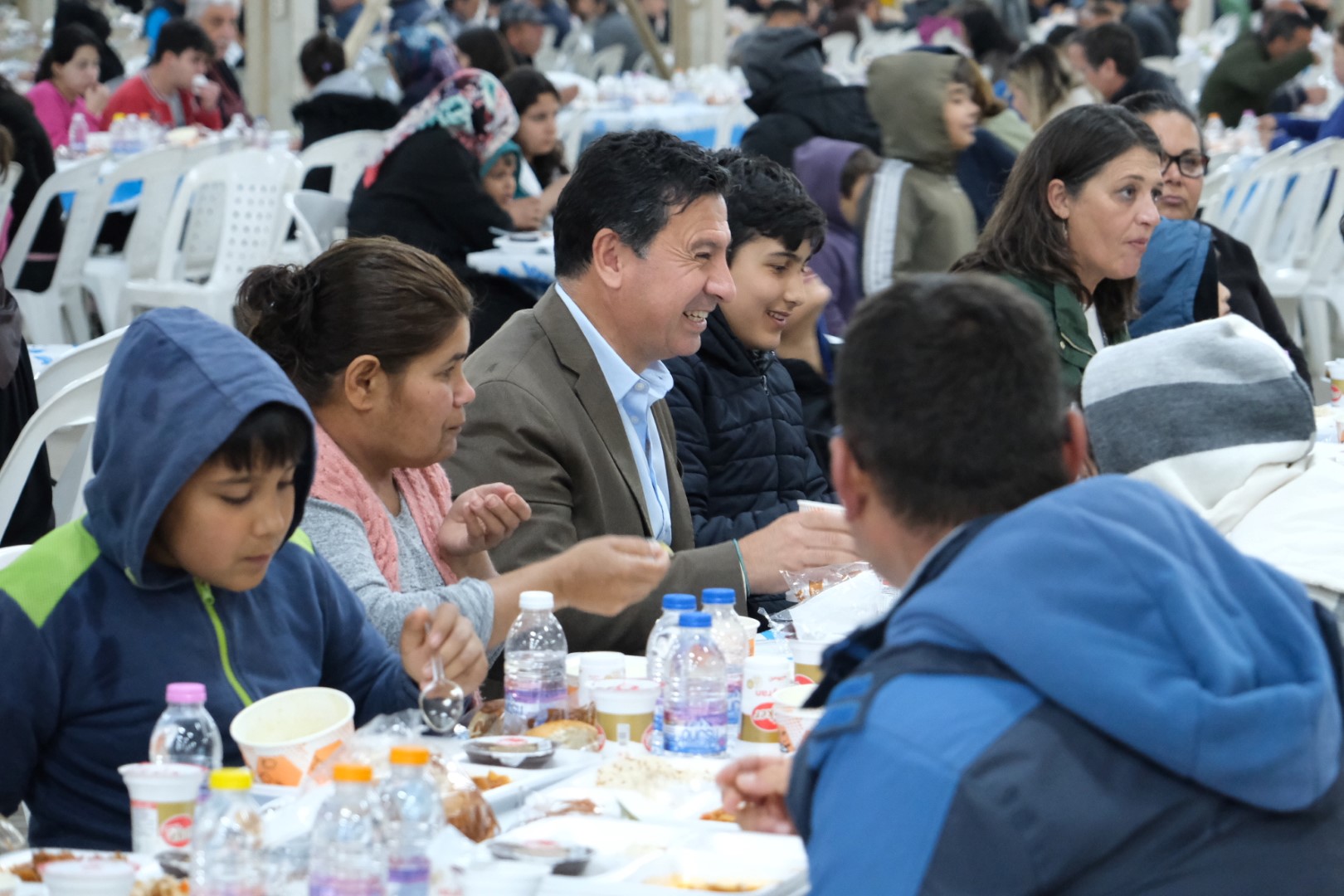Başkan Aras, Karaovalılarla İftarda Buluştu