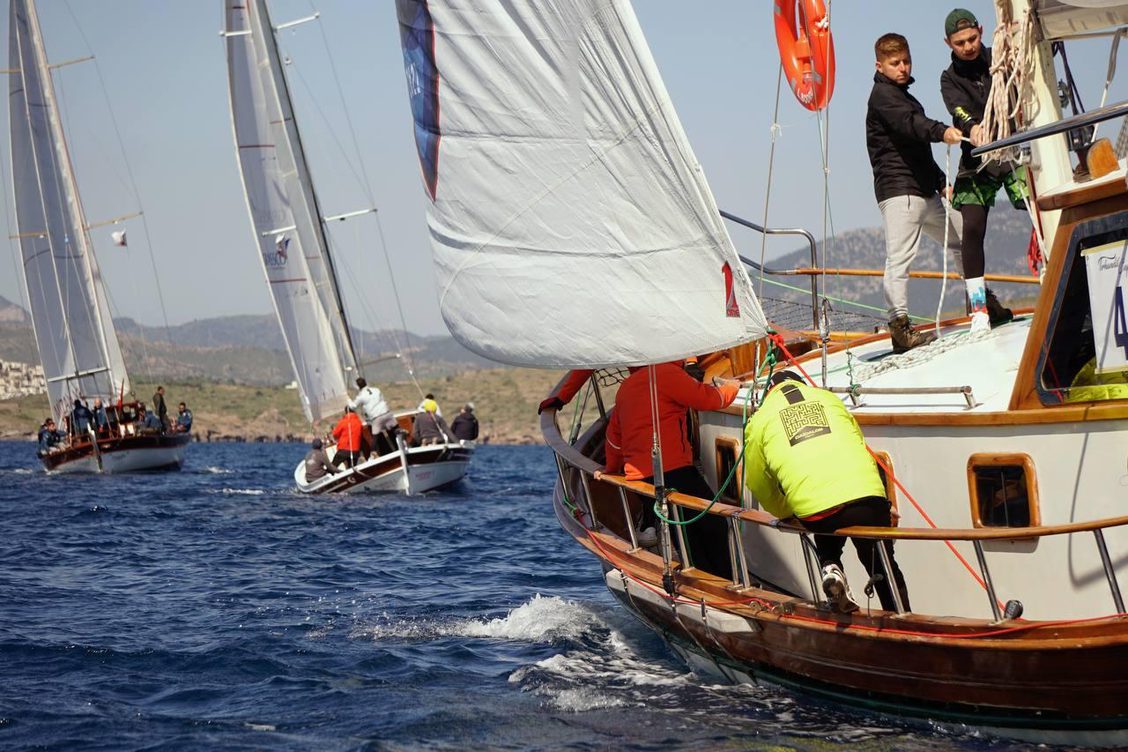 Tirhandiller, Kuzey Rüzgârına Takıldı