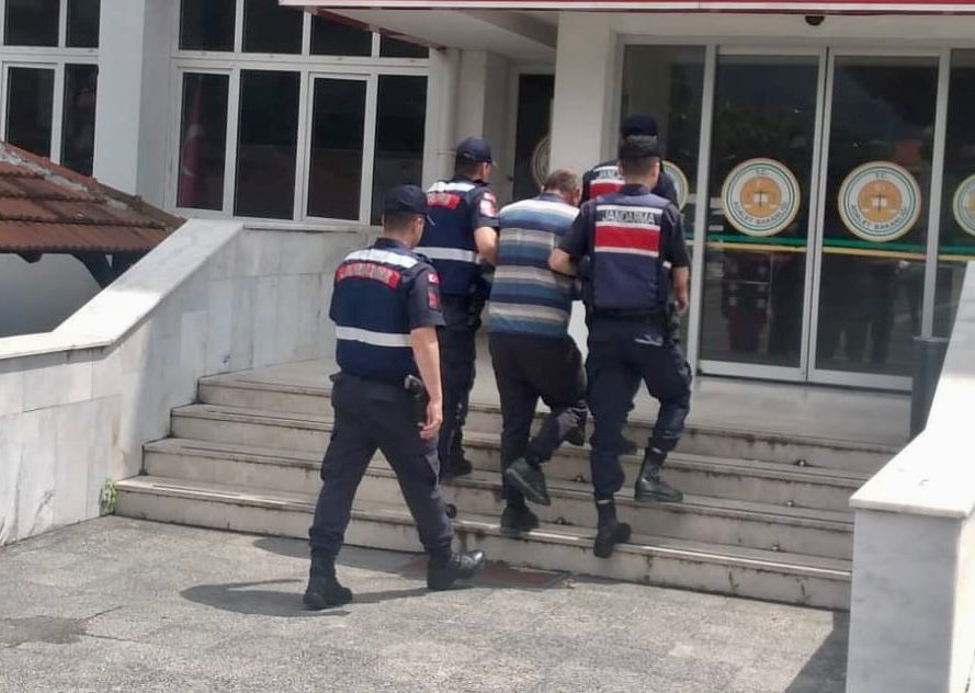 Av Tüfeği ile Öldürdü
