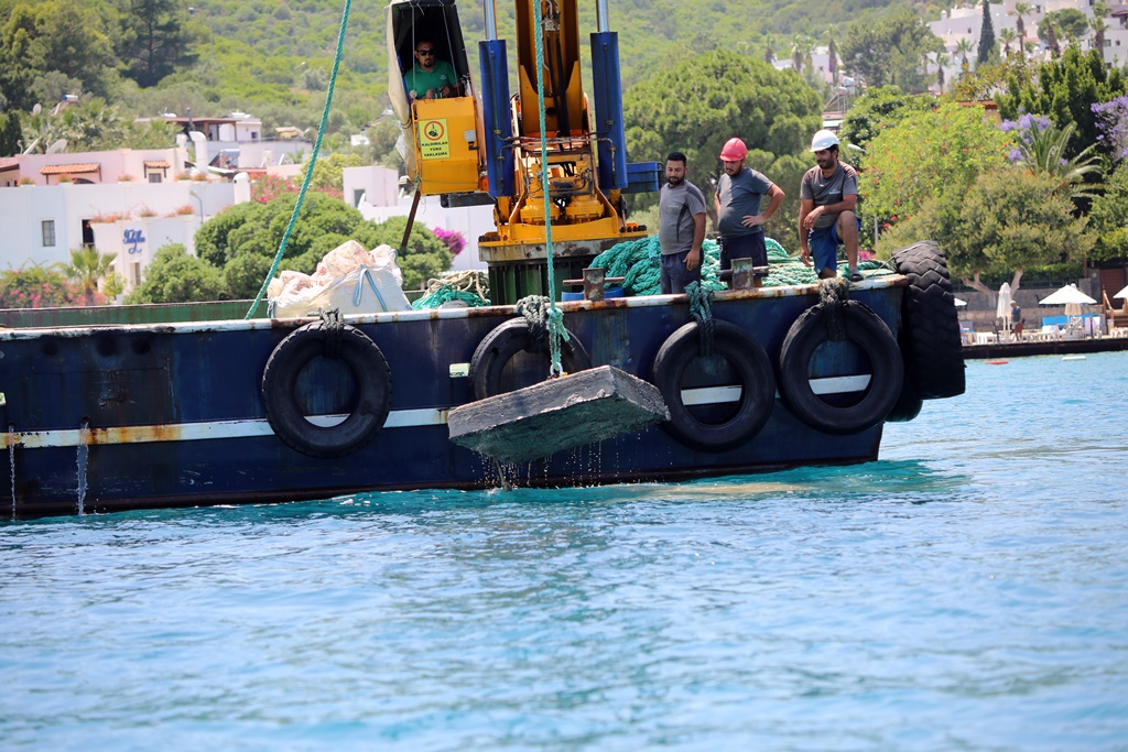 10 Ton Atık Topladı