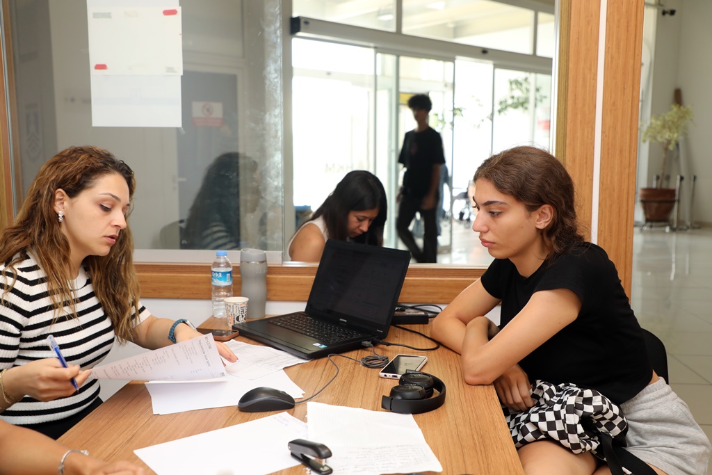 Belediyeden Üniversite Adaylarına Tercih Desteği