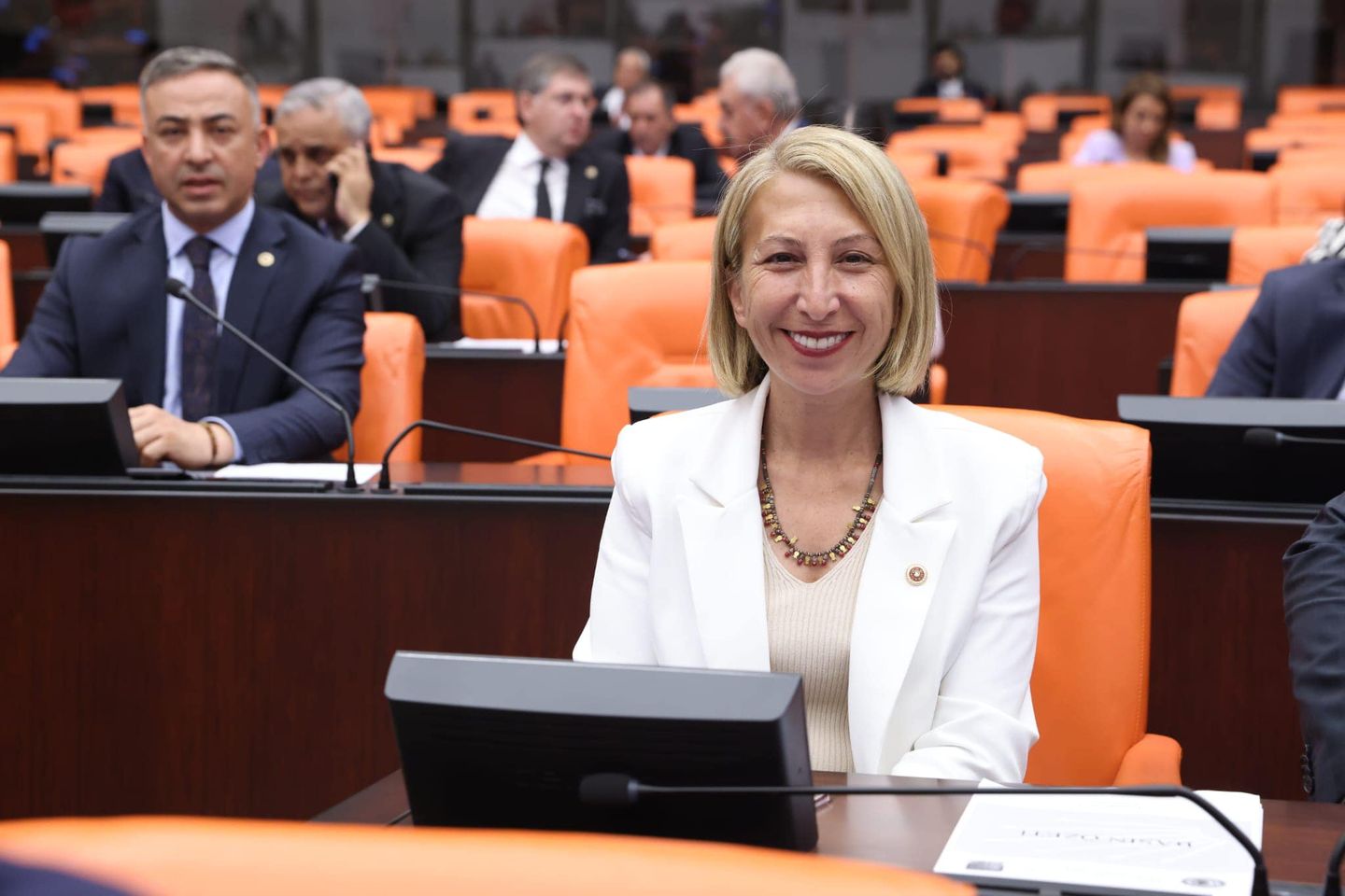 Aday Ofisinde Öneş'e Önemli Görev