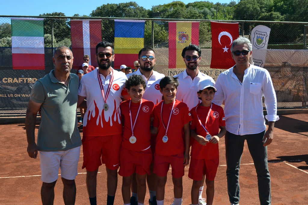 Genç Milliler Bodrum'da Buluştu