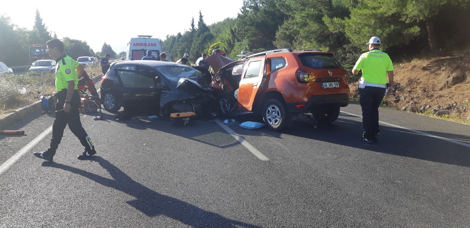 Kafa Kafaya Çarpıştılar