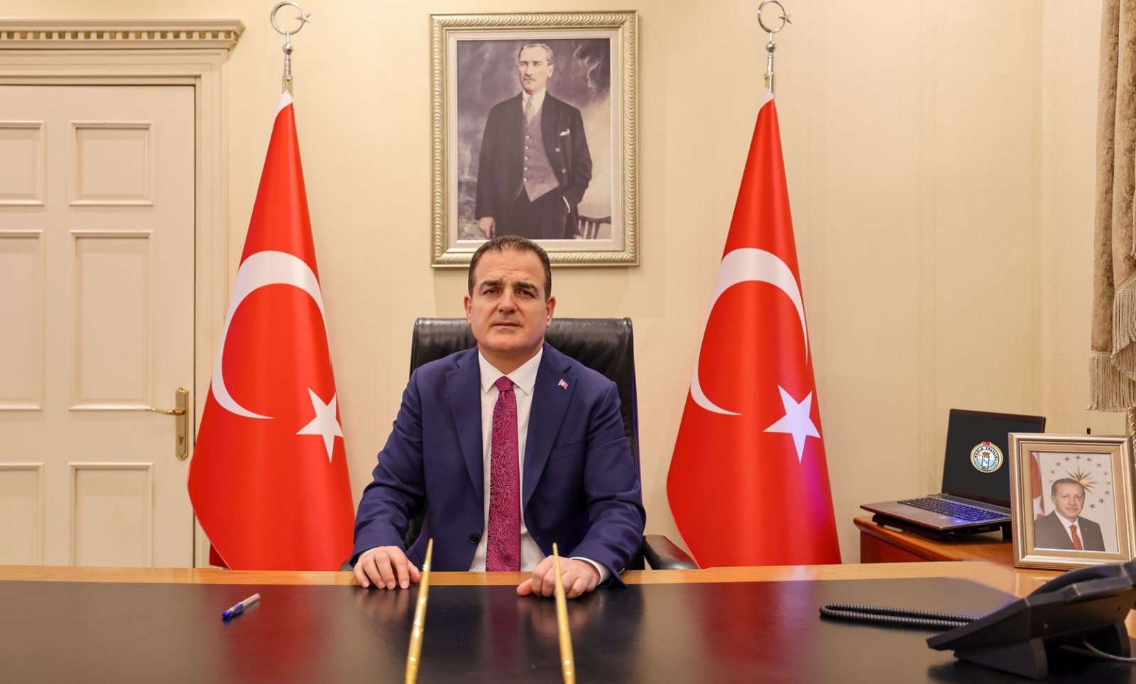 Vali Akbıyık’tan Muhtarlar Günü Mesajı