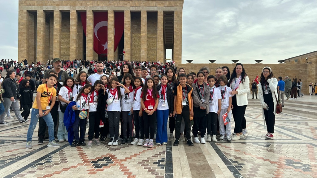 Atatürk’ün Çocukları Anıtkabir’de