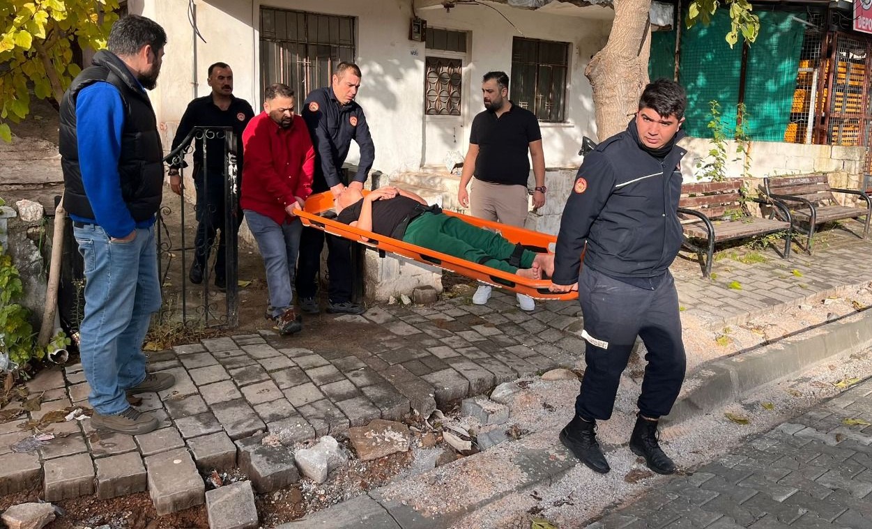 Aynı Aileden 4 Kişi Zehirlendi