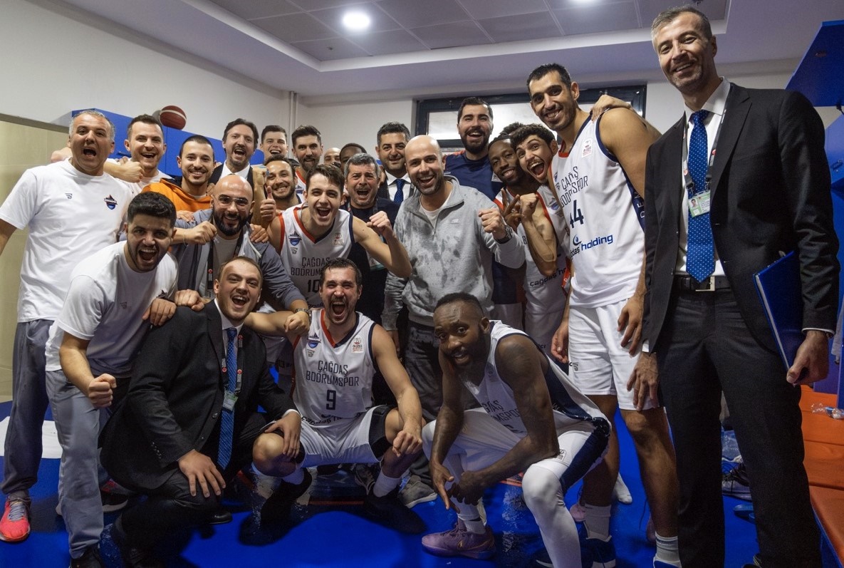 Çağdaş Bodrum Evinde Taraftarıyla Kazandı