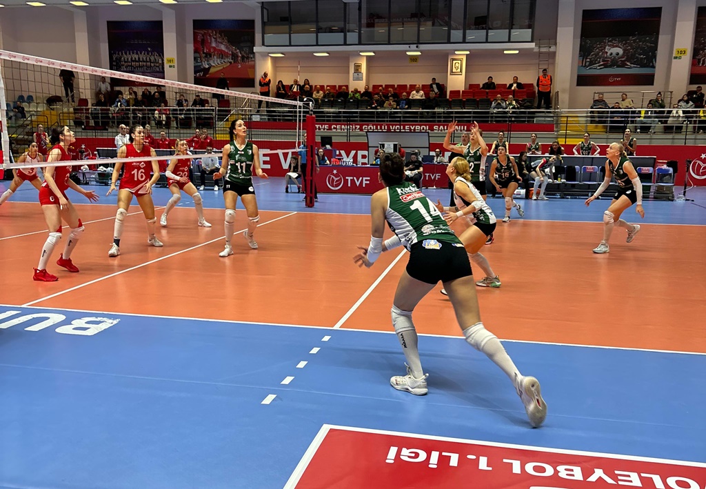 İlk Final Karşılaşmasında Mağlup Oldu