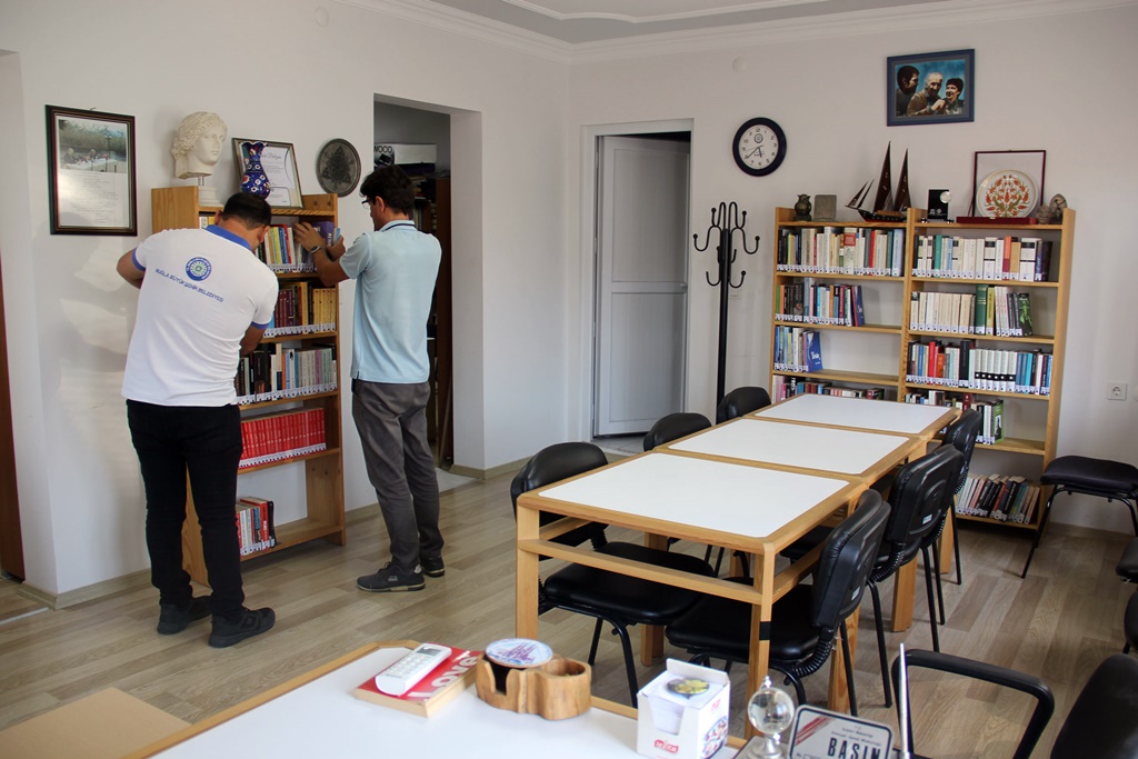 Şadan Gökovalı Kütüphanesi Açıldı