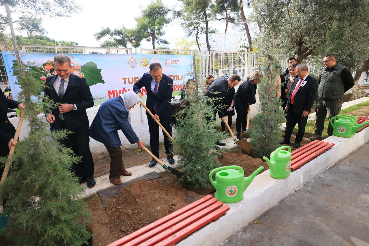 Projenin İlk Fidanı Dikildi