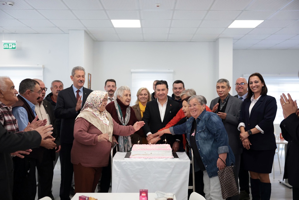 Başkan Aras’tan Yaşamevi’ni Mutlu Eden Ziyaret