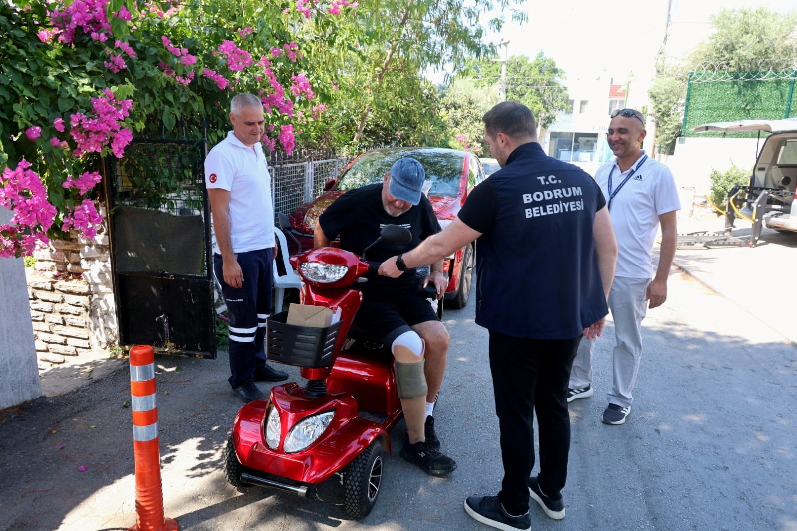 Belediyeden Akülü Sandalye, Bakım ve Onarım Desteği