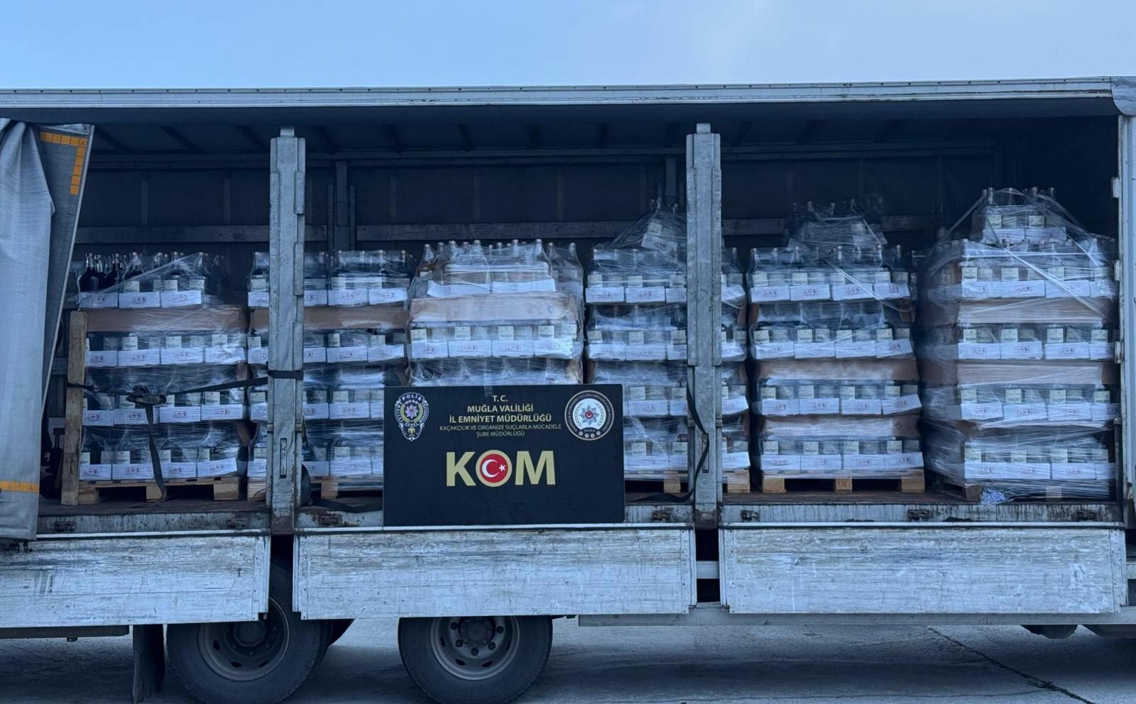 KOM Ekiplerinden Sahte Alkol Operasyonu