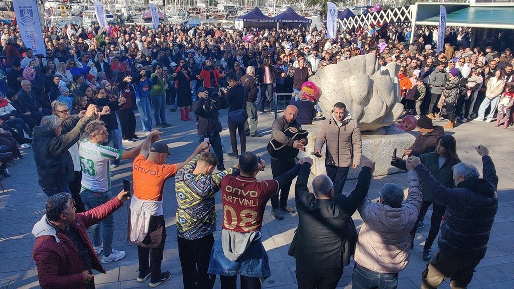 Karadeniz Coşkusu Bodrum'da
