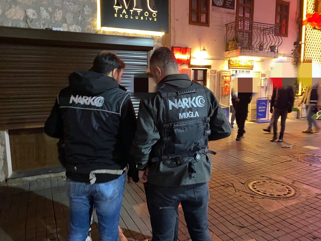 Yılbaşı Tedbirlerinde 43 Gözaltı