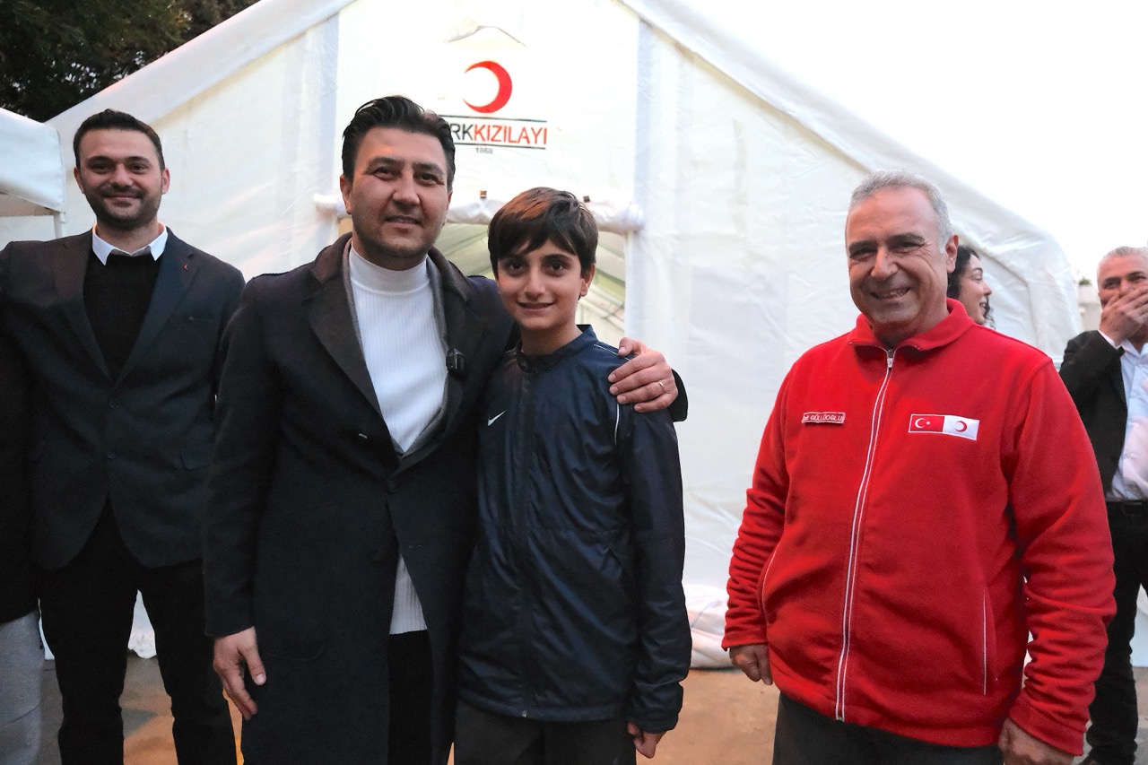 Kızılay Çadırında Birlik ve Dayanışma Sofrası