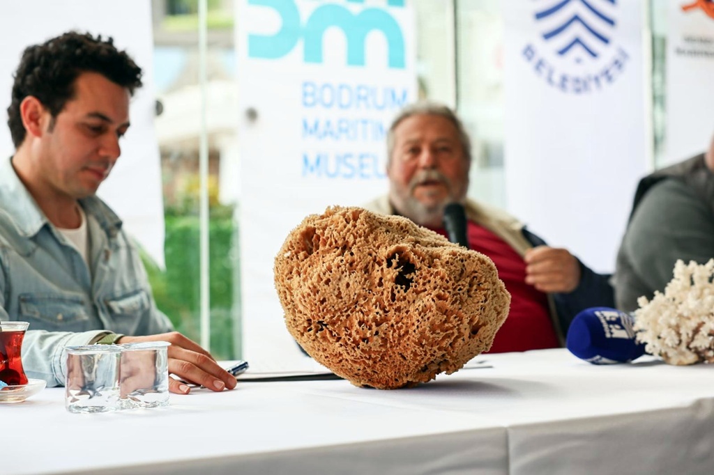 Çay Molasında Deniz Sohbetleri Başladı