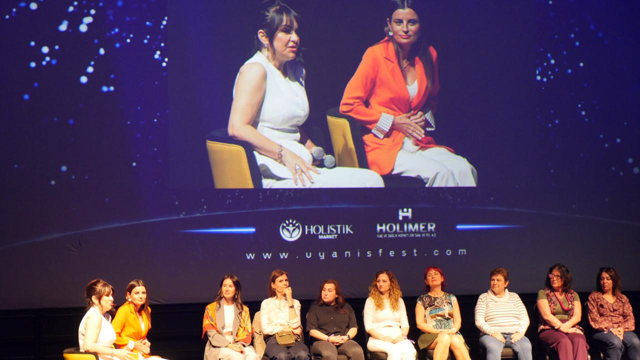 Ece Vahapoğlu, Uyanışfest’e Damga Vurdu