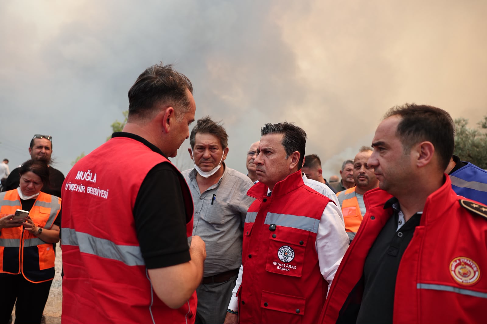 Başkan Aras Yangın Bölgesinde