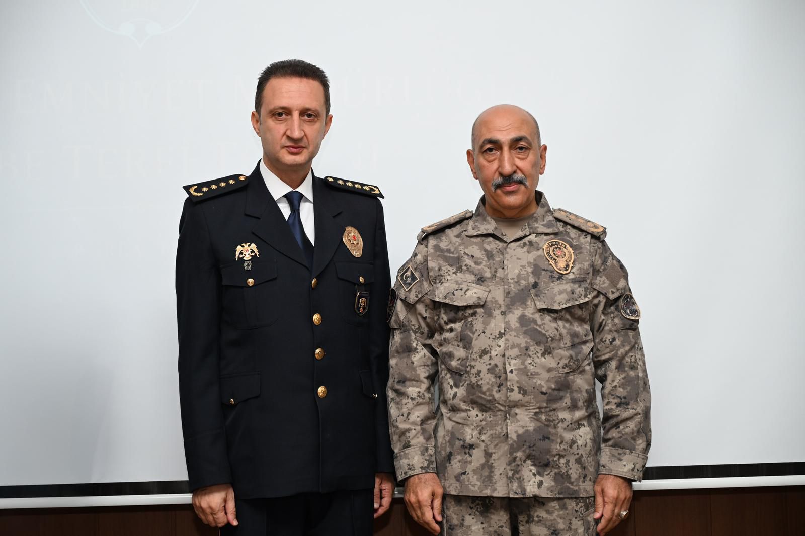 Yeni Rütbeler için Terfi Töreni